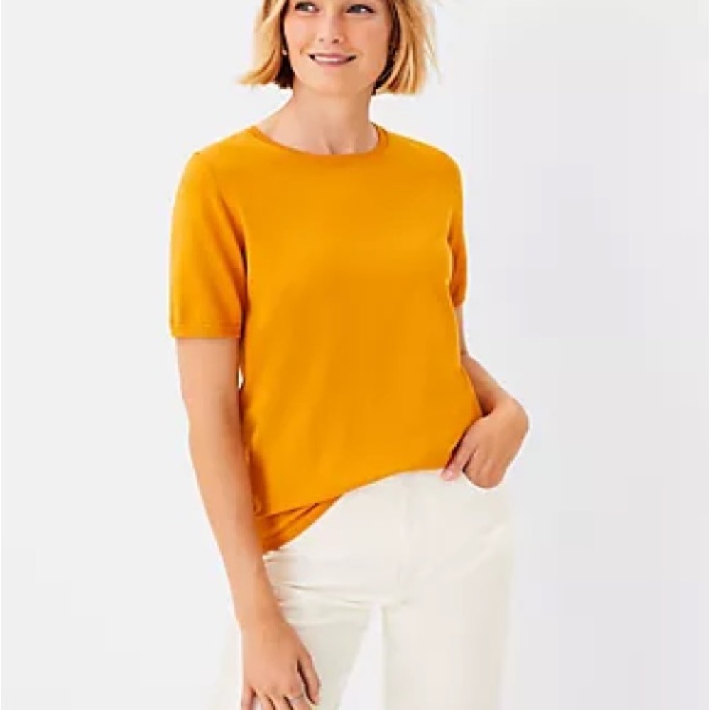 Ann Taylor Golden Short Sleeve Tee